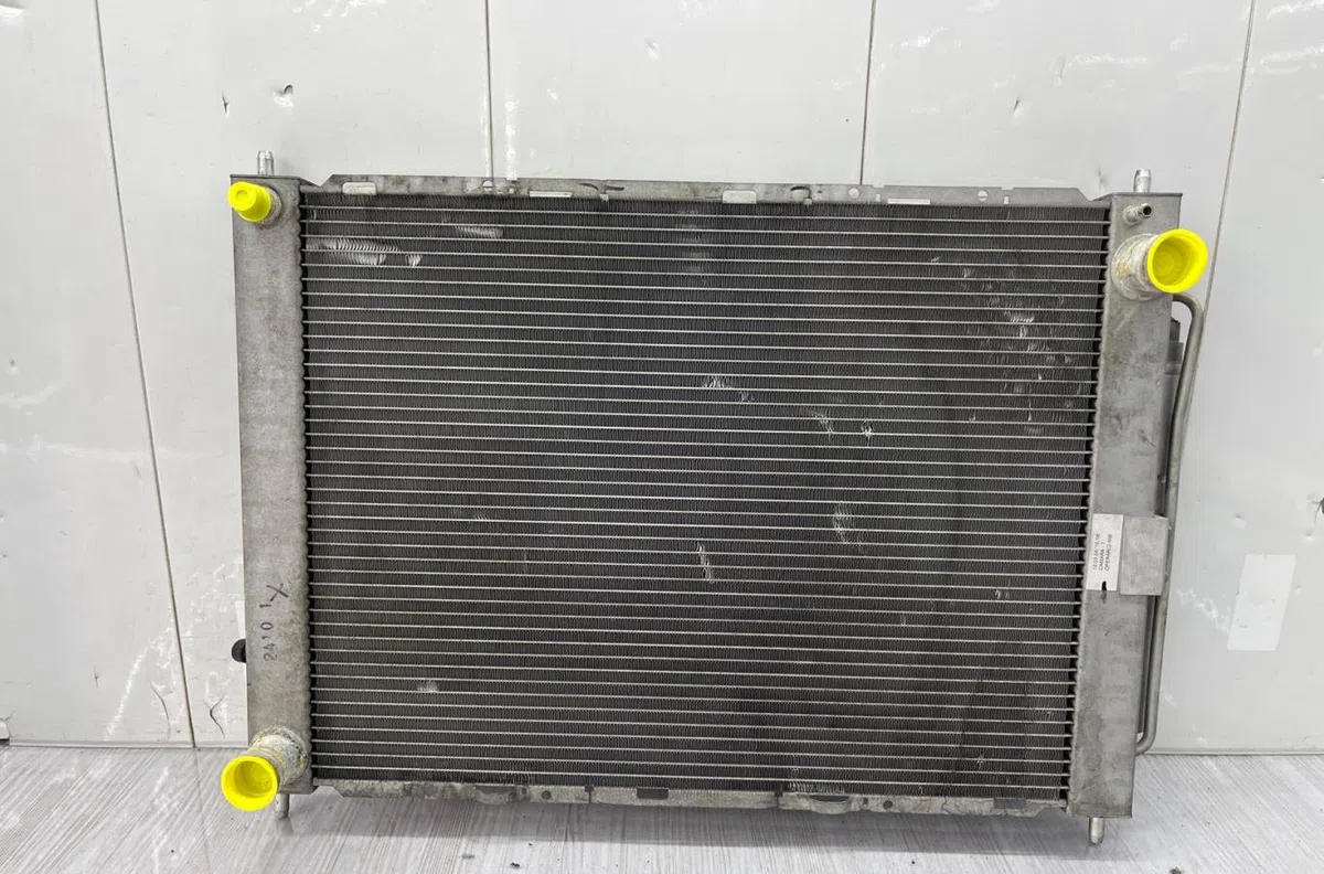 Radiateur RENAULT CLIO 3 PHASE 1 occasion