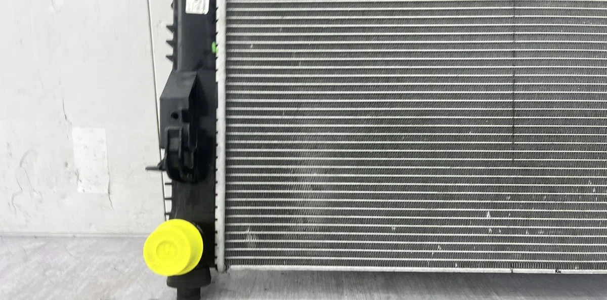 Radiateur RENAULT CLIO 4 PHASE 1 BREAK occasion