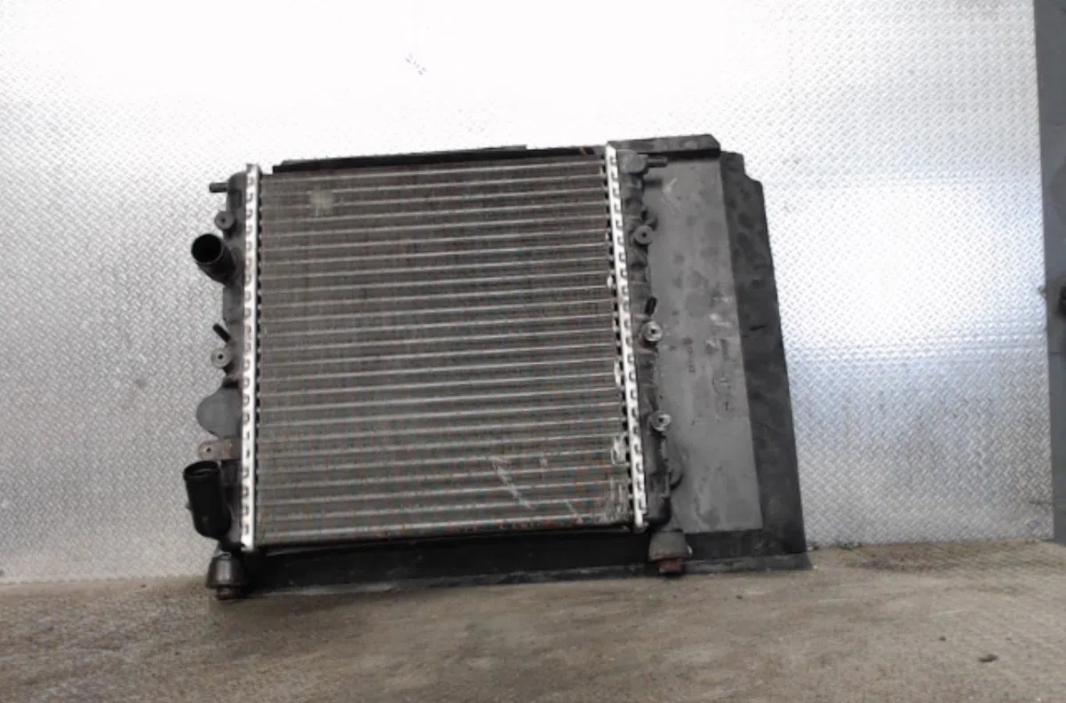Radiateur Renault CLIO II (BB_, CB_) 1.2 (bb0a, bb0f, bb10, bb1k, bb28, bb2d, bb2h, cb0a,... (1998-2010) 5 portes occasi
