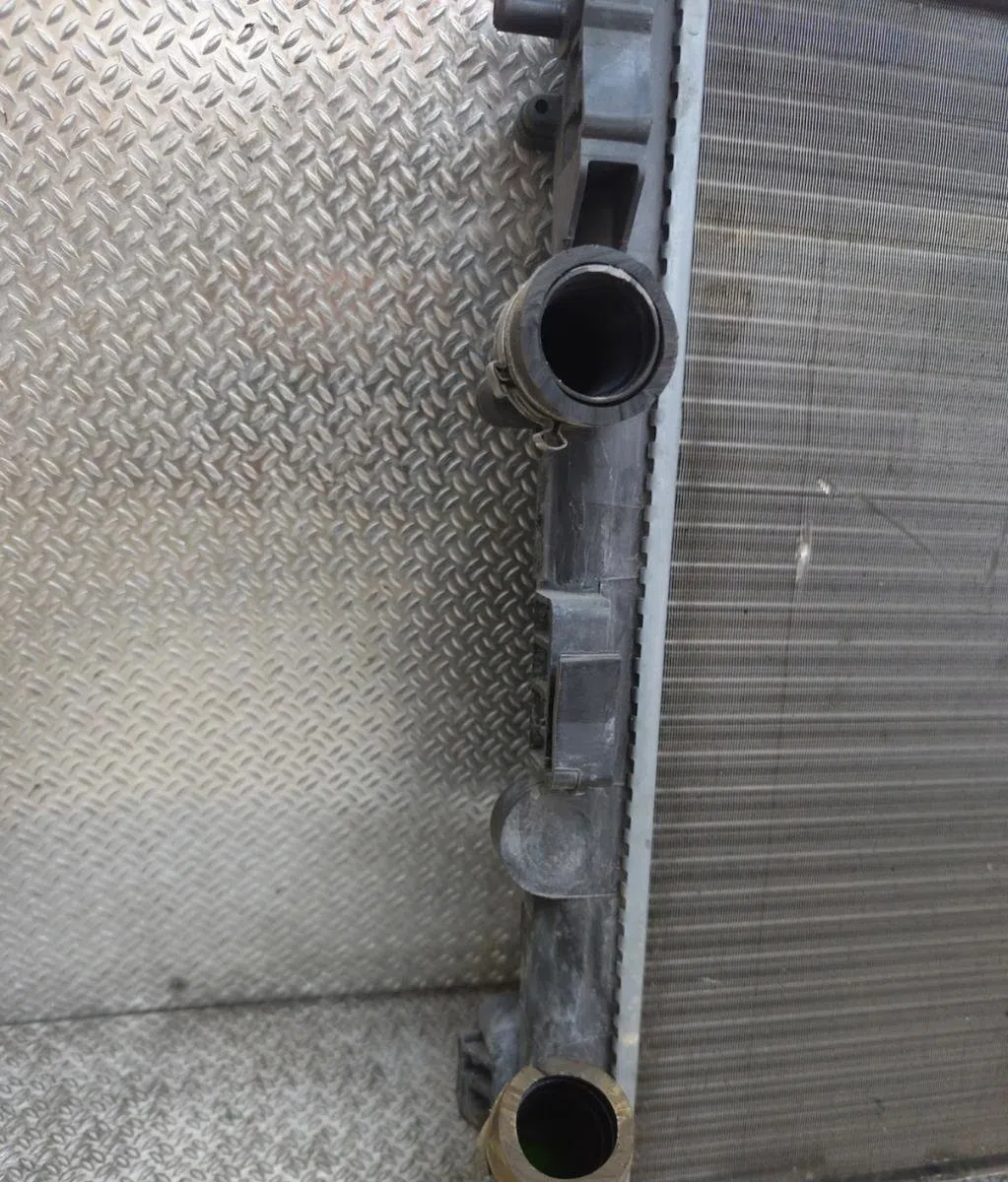 Radiateur Renault CLIO II (BB_, CB_) 1.4 16v (b-cb0p, bb13) (2000-2008) 5 portes occasion
