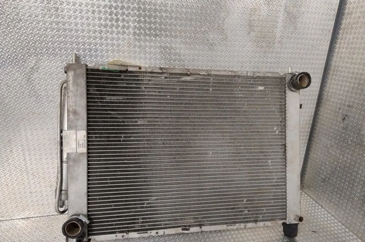 Radiateur Renault CLIO III (BR0-1, CR0-1) 1.5 dci (c-br0g, c-br1g) (2005-2012) 5 portes occasion
