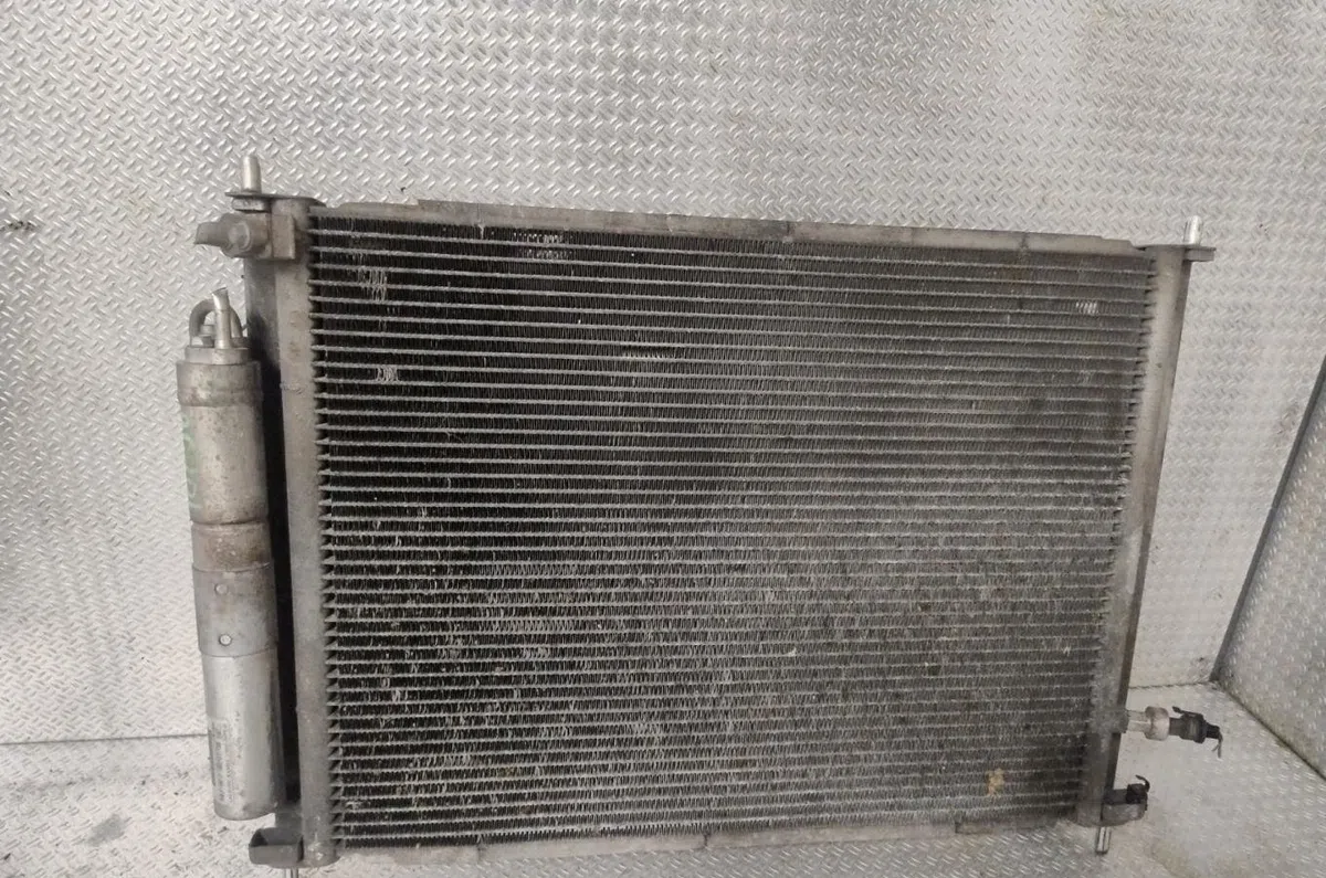 Radiateur Renault CLIO III Grandtour (KR0-1_) 1.2 16v (kr02, kr0j) (2008-2014) occasion