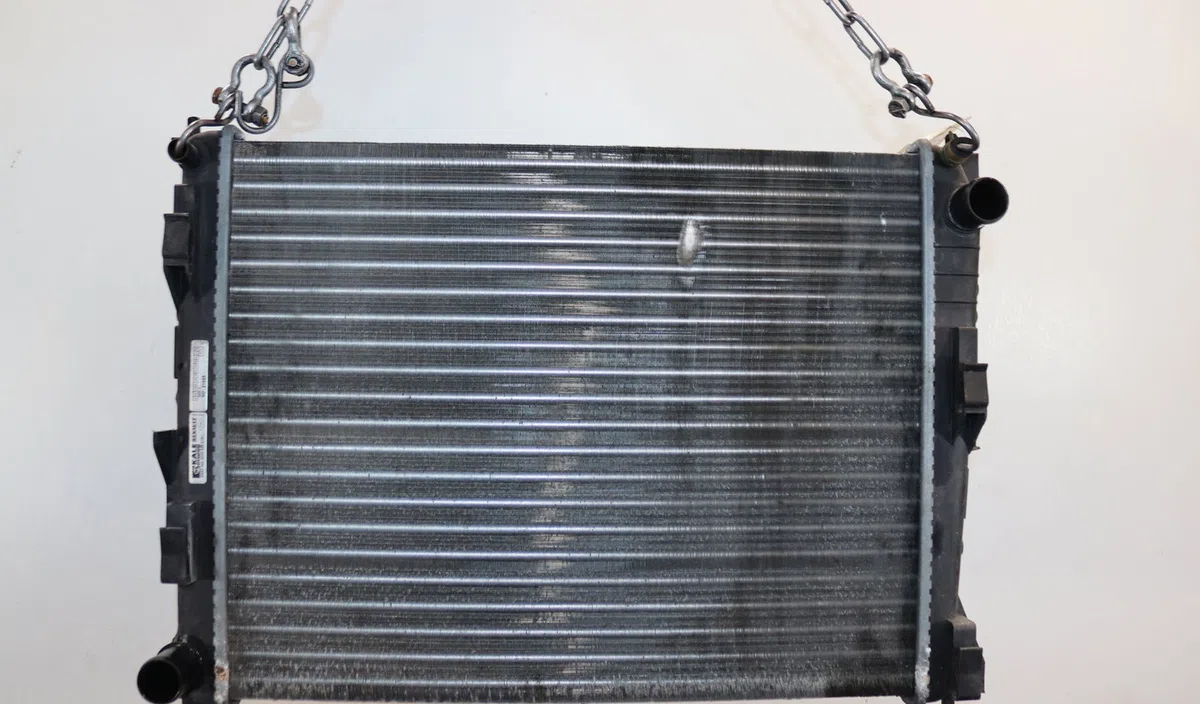 Radiateur Renault CLIO III Grandtour (KR0-1_) 1.2 16v (kr02, kr0j) (2008-2014) occasion