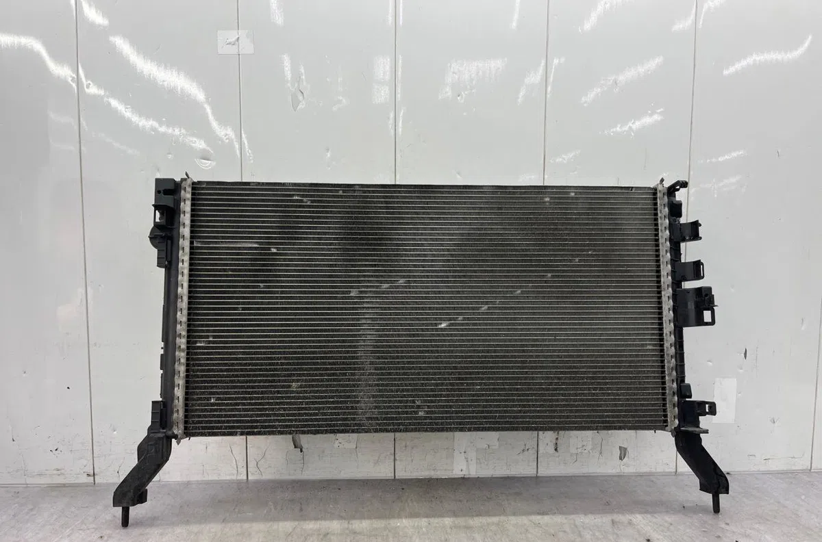 Radiateur RENAULT LAGUNA 3 PHASE 2 BREAK occasion