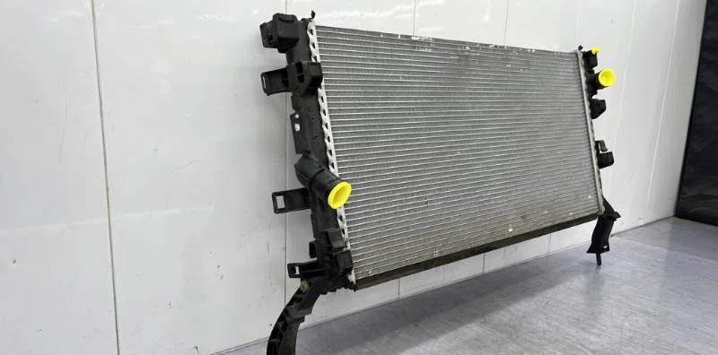 Radiateur RENAULT LAGUNA 3 PHASE 2 occasion