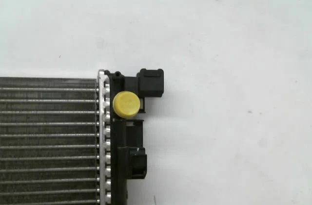 Radiateur Renault LAGUNA III (BT0-1) 2.0 16v (bt05, bt0f, bt0w) (2007-2012) occasion