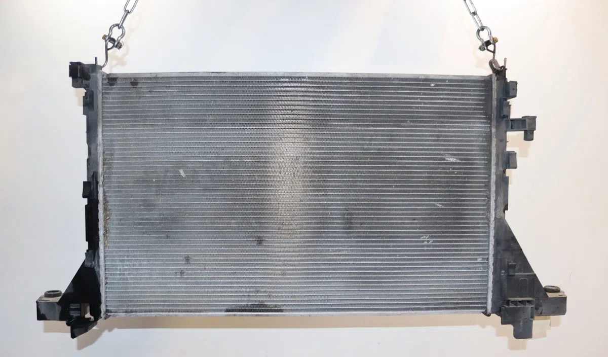 Radiateur Renault MASTER III Camionnette (FV) 2.3 dci 125 fwd (fv0c, fv0d, fv0g, fv0h, fv0j, fv0k) (2010) occasion