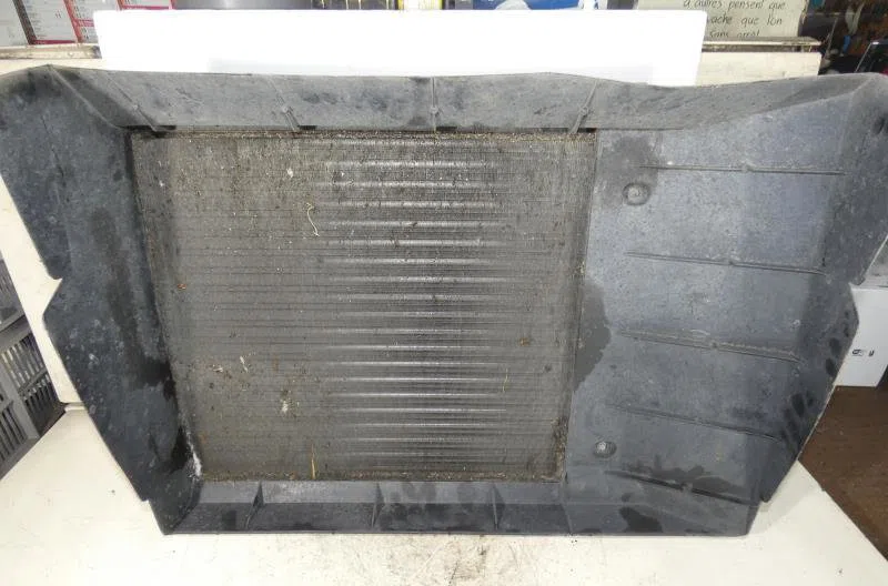 Radiateur RENAULT MEGANE 1 PHASE 2 occasion