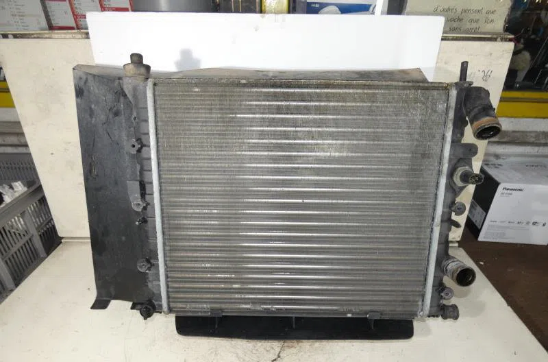 Radiateur RENAULT MEGANE 1 PHASE 2 occasion