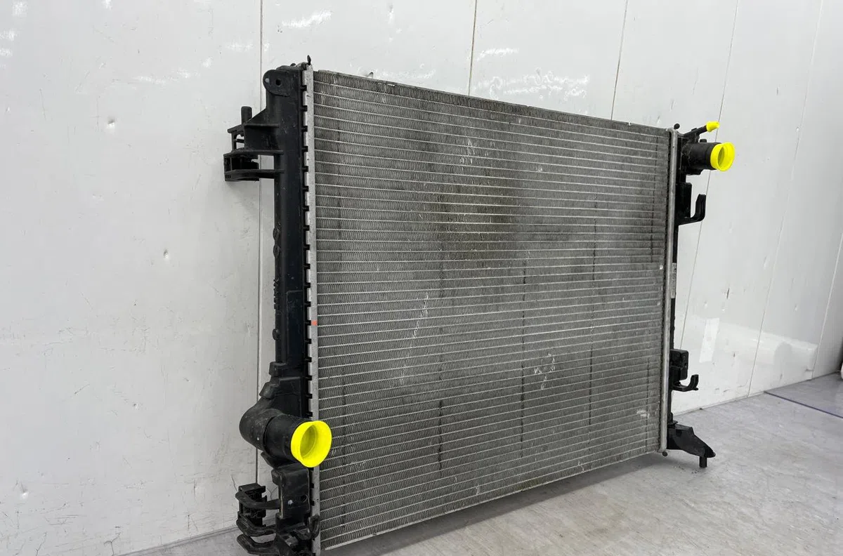 Radiateur RENAULT MEGANE 4 PHASE 1 occasion