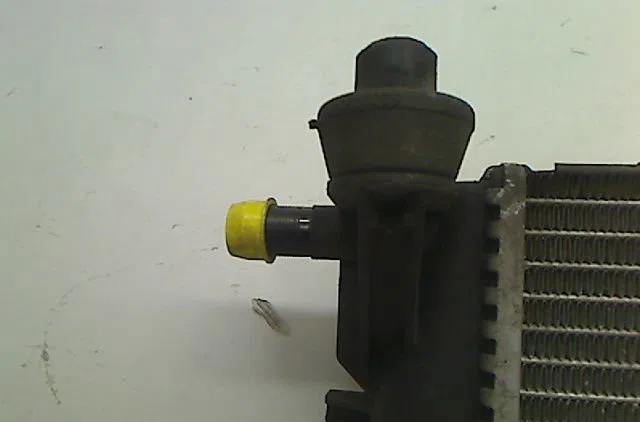 Radiateur Renault MEGANE II (BM0-1_, CM0-1_) 1.5 dci (bm1e, cm1e) (2005-2008) occasion