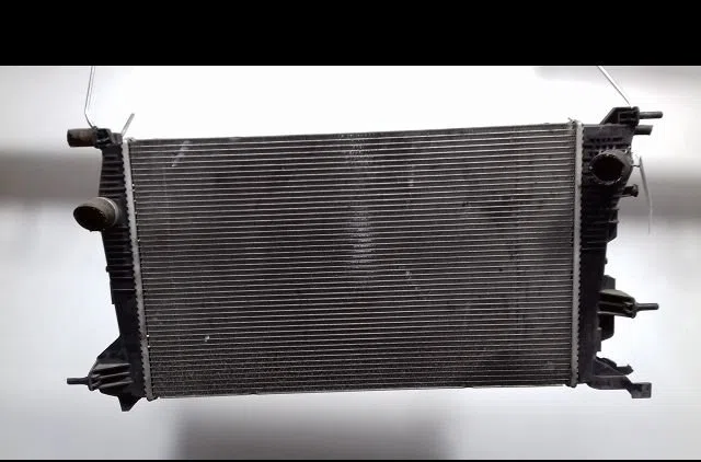 Radiateur Renault MEGANE III 3-5 portes (BZ0-1_, B3_) 1.5 dci (2009) 5 portes occasion