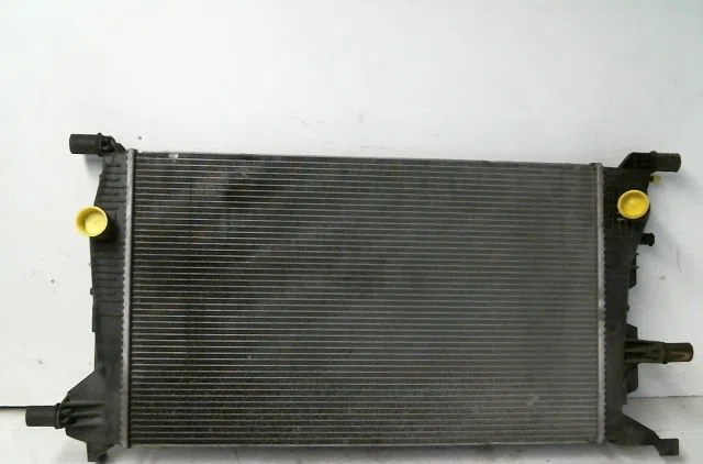 Radiateur Renault MEGANE III 3-5 portes (BZ0-1_, B3_) 1.5 dci (2009) occasion
