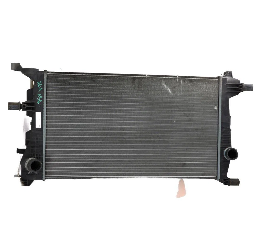 Radiateur Renault MEGANE III 3-5 portes (BZ0-1_, B3_) 1.5 dci (bz09, bz0d, bz1w, bz29, bz14) (2009) 5 portes occasion