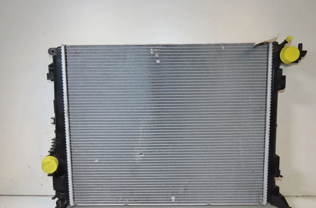 Radiateur Renault MEGANE IV 3-5 portes (B9A-M-N_) 1.0 tce 115 (b9md, b9mw) (2020) occasion