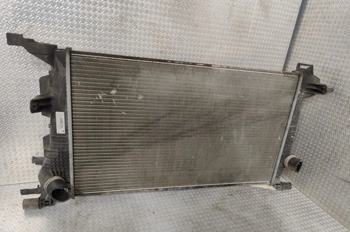 Radiateur Renault SCÉNIC III (JZ0-1_) 1.5 dci (2009) 5 portes occasion