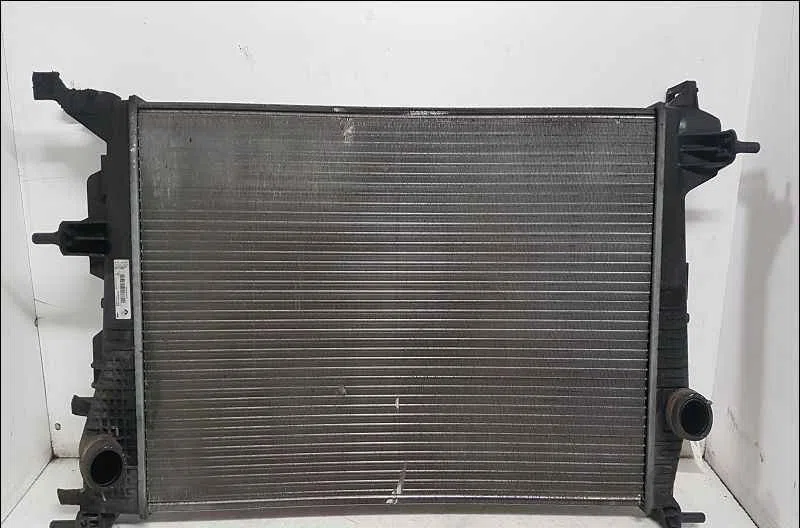 Radiateur RENAULT SCENIC III occasion