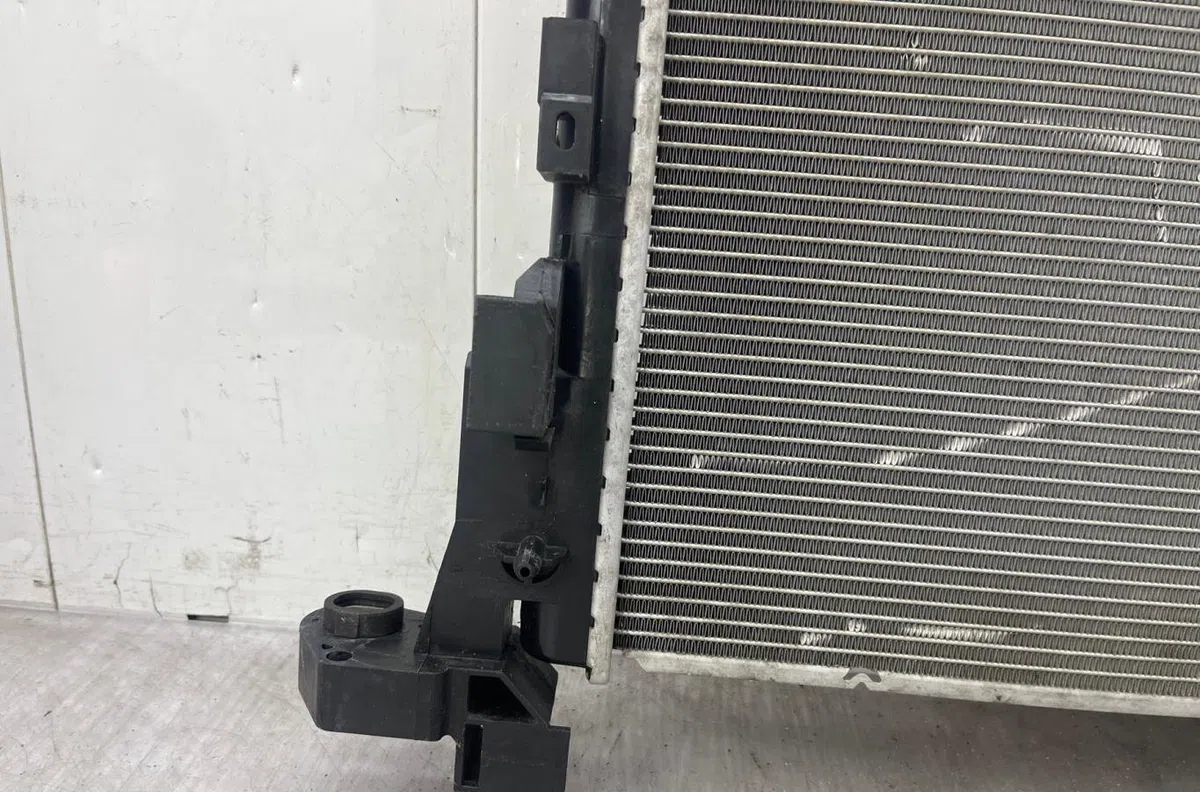 Radiateur RENAULT TRAFIC 3 COURT PHASE 1 occasion