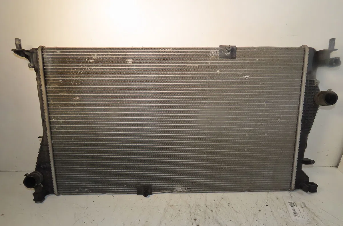 Radiateur Renault TRAFIC II Camionnette (FL) 2.0 dci 115 (fl01, fl0u) (2006) occasion