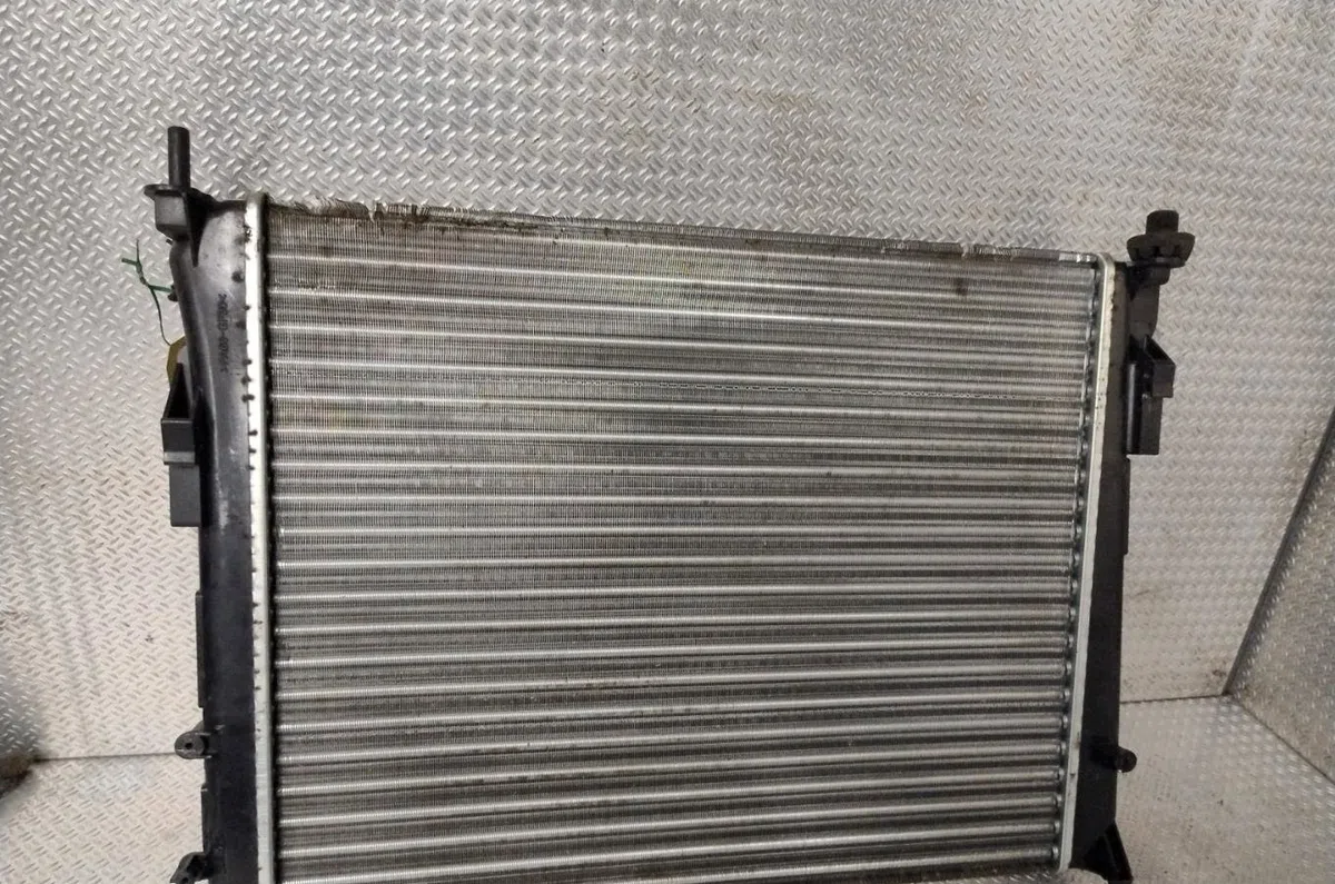 Radiateur Renault TWINGO II (CN0_) 1.2 16v (cn0k, cn0v) (2007) 3 portes occasion