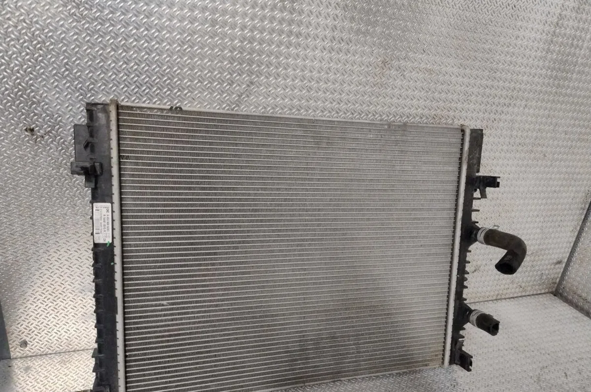 Radiateur Renault TWINGO III (BCM_, BCA_) 0.9 tce 90 (2014) 5 portes occasion
