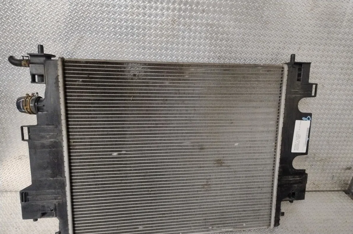 Radiateur Renault TWINGO III (BCM_, BCA_) 0.9 tce 90 (2014) 5 portes occasion