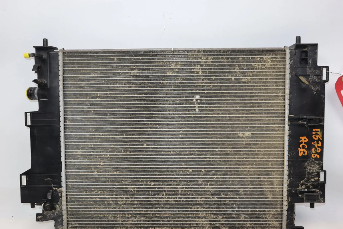 Radiateur Renault TWINGO III (BCM_, BCA_) 1.0 sce 70 (bcmb) (2015) 5 portes occasion