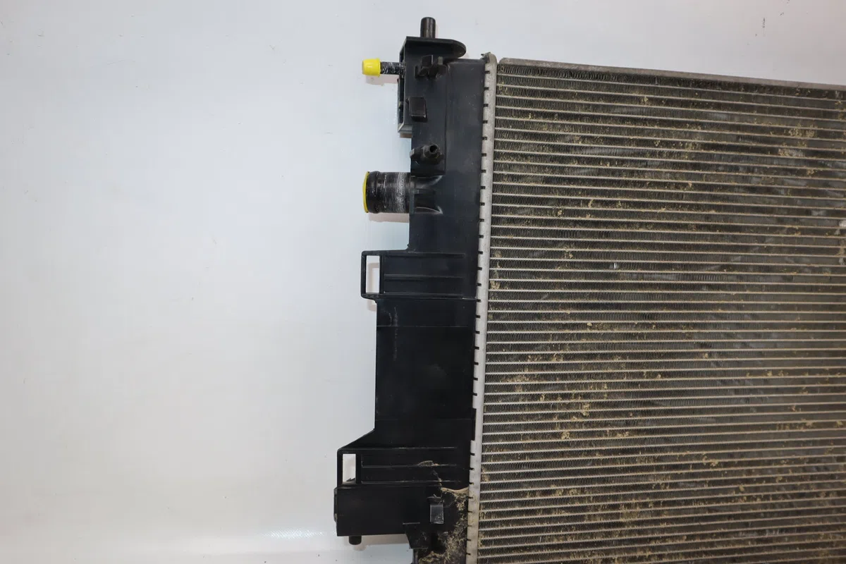 Radiateur Renault TWINGO III (BCM_, BCA_) 1.0 sce 70 (bcmb) (2015) 5 portes occasion