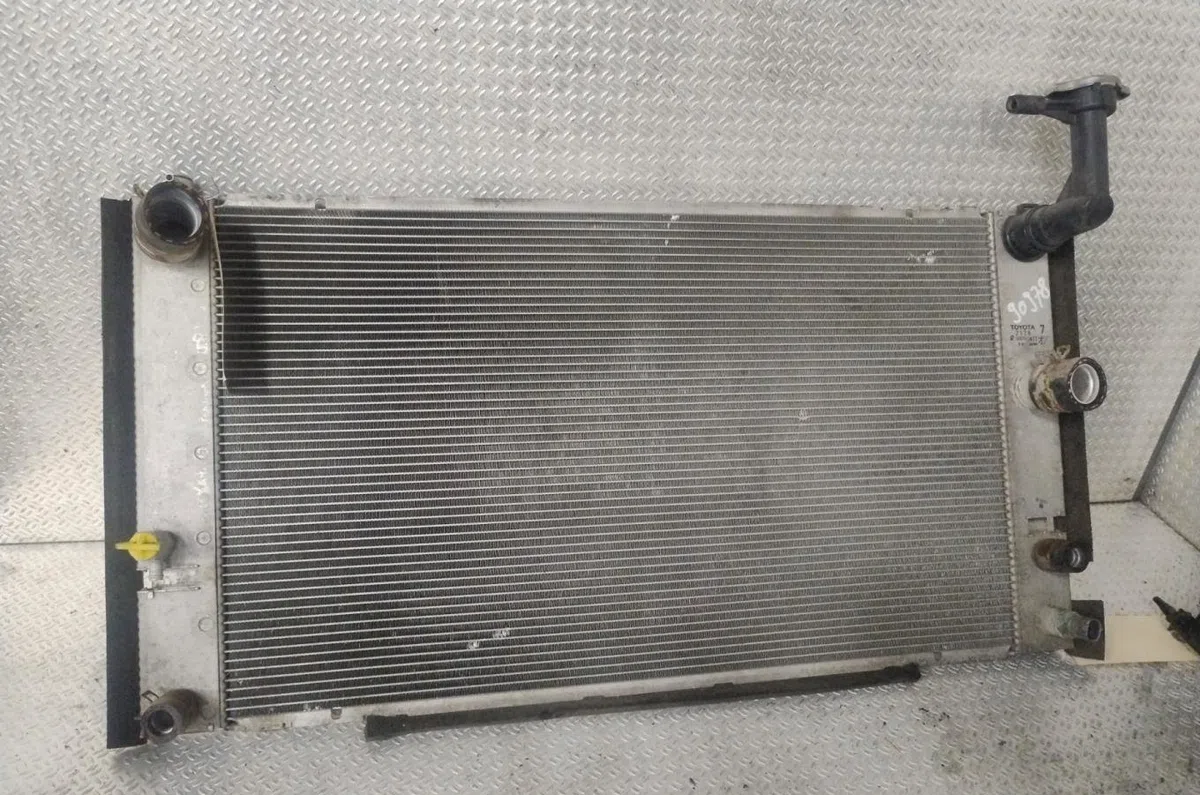 Radiateur Toyota PRIUS Liftback (_W2_) 1.5 hybrid (nhw20_) (2003-2009) occasion