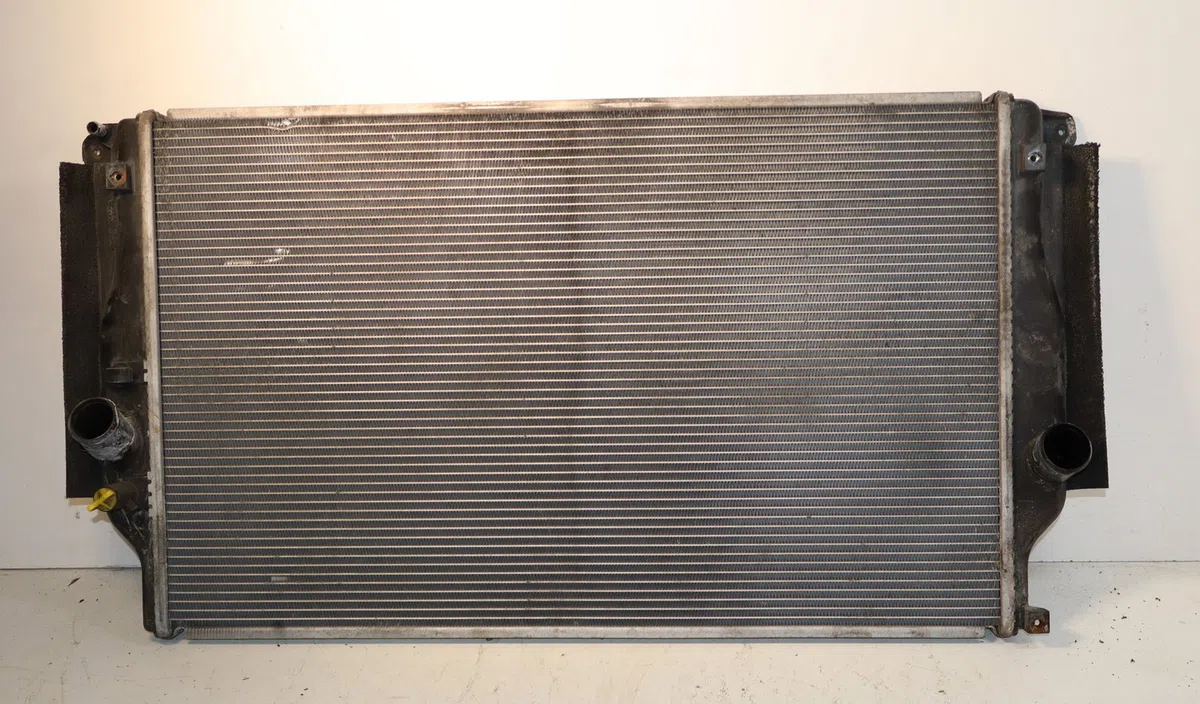 Radiateur Toyota RAV 4 III (_A3_) 2.2 d 4wd (ala30_) (2006-2012) occasion