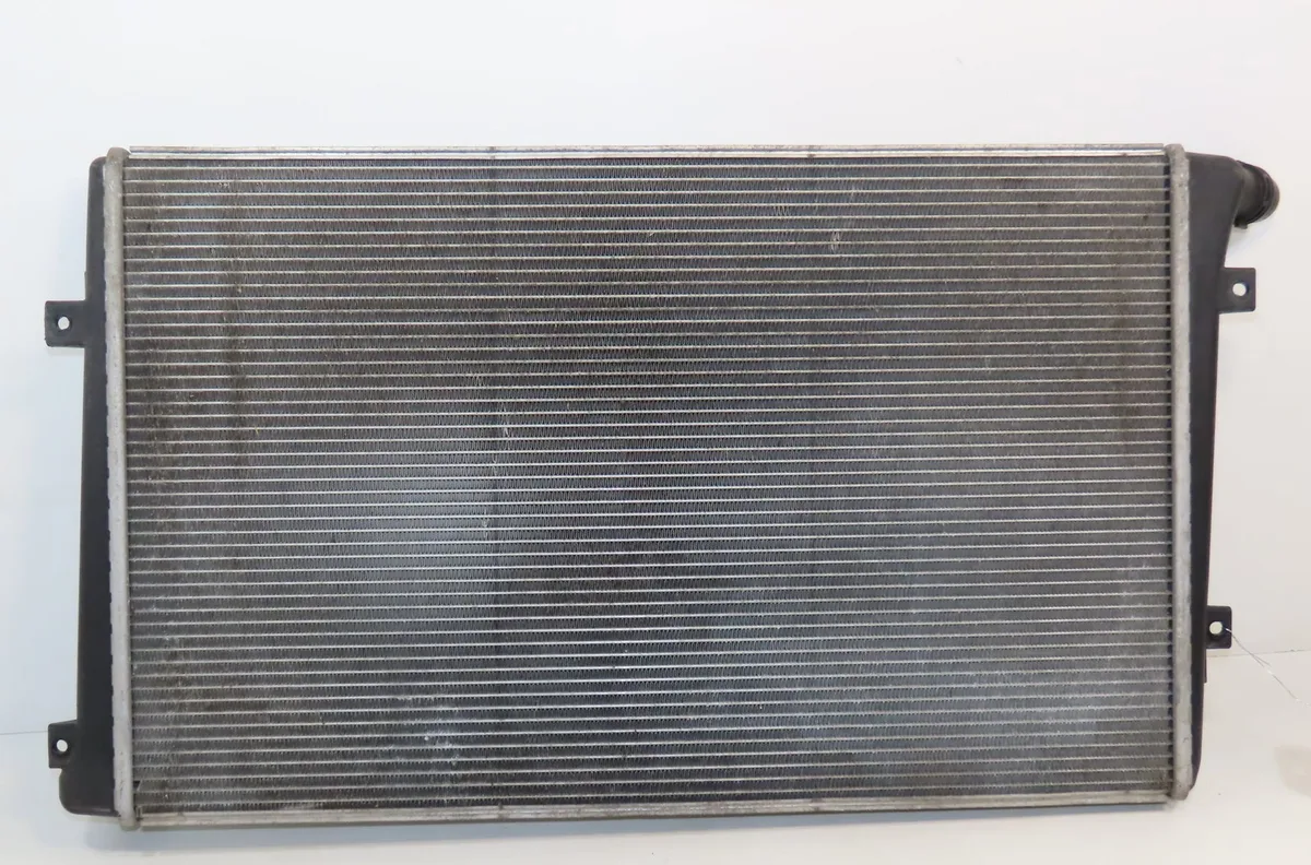 Radiateur Volkswagen CADDY III Camionnette-Monospace (2KA, 2KH, 2CA, 2CH) 1.9 tdi 4motion (2008-2010) occasion