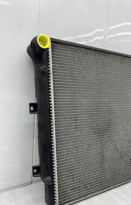 Radiateur VOLKSWAGEN EOS CABRIO PHASE 1 occasion