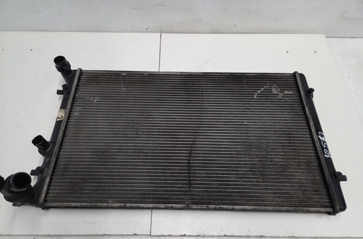 Radiateur VOLKSWAGEN GOLF 4 occasion
