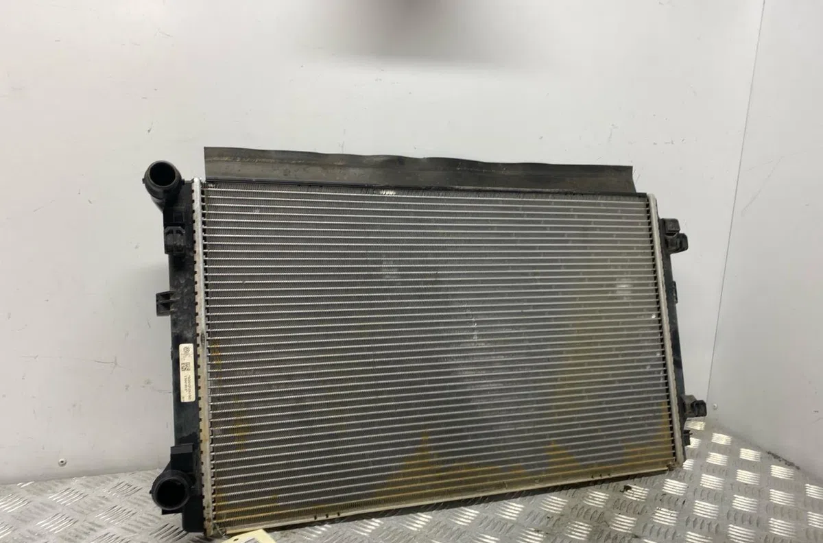 Radiateur VOLKSWAGEN GOLF 7 PHASE 2 occasion