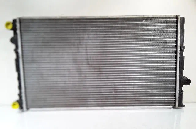 Radiateur Volkswagen GOLF III (1H1) 1.8 (1991-1997) 5 portes occasion