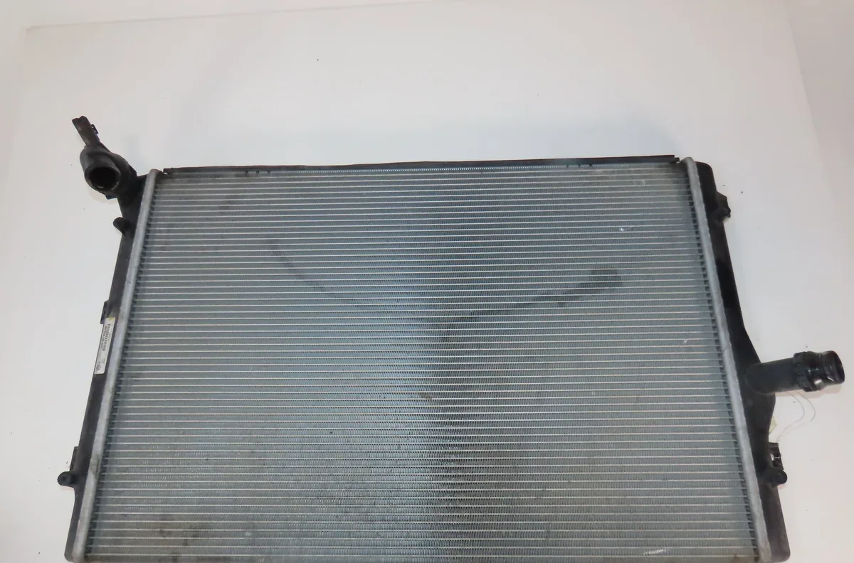 Radiateur Volkswagen GOLF PLUS V (5M1, 521) 1.6 tdi (2009-2013) 5 portes occasion