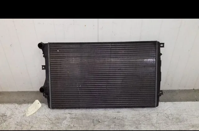 Radiateur Volkswagen GOLF PLUS V (5M1, 521) 1.9 tdi (2005-2009) 5 portes occasion