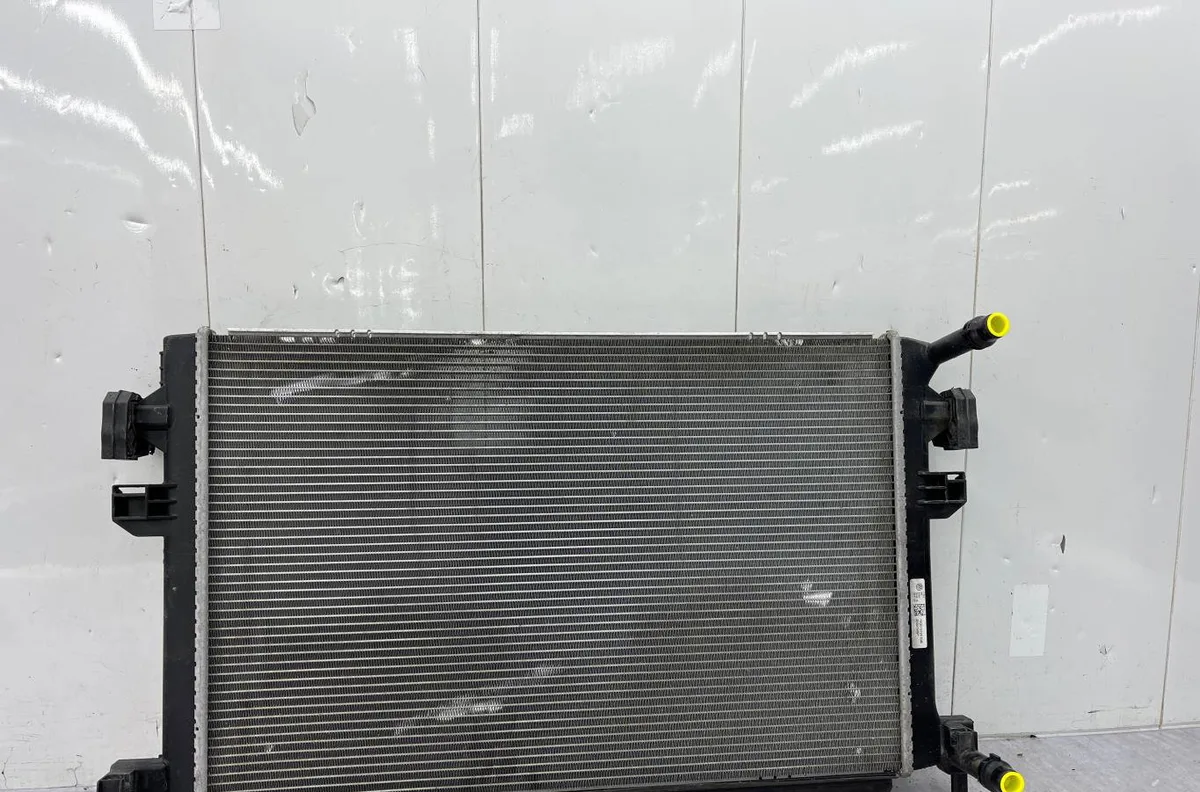 Radiateur VOLKSWAGEN GOLF SPORTSVAN PHASE 1 occasion