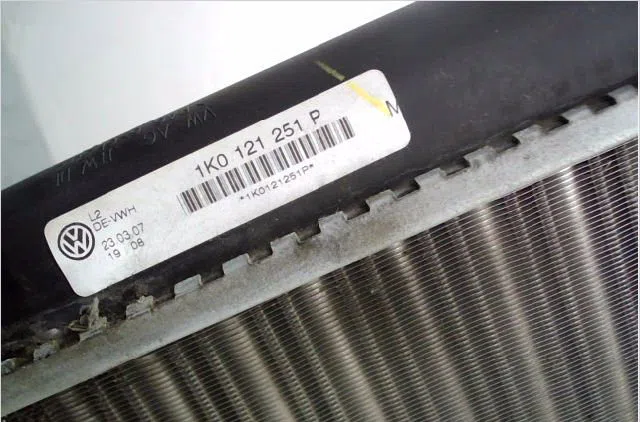Radiateur Volkswagen GOLF V (1K1) 1.4 16v (2003-2006) occasion