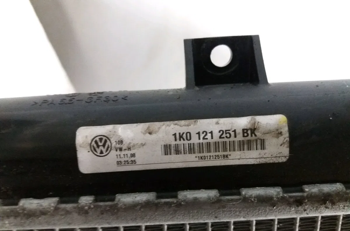 Radiateur VOLKSWAGEN GOLF V 2005 occasion