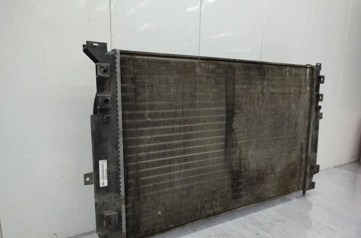 Radiateur VOLKSWAGEN PASSAT 4 PHASE 1 BREAK occasion