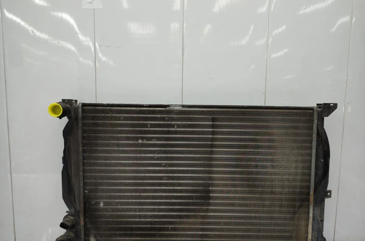 Radiateur VOLKSWAGEN PASSAT 4 PHASE 1 BREAK occasion