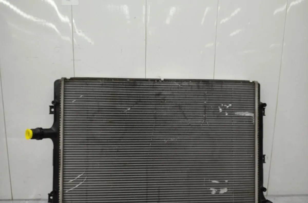 Radiateur VOLKSWAGEN PASSAT 5 BREAK occasion
