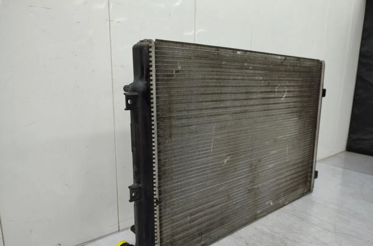 Radiateur VOLKSWAGEN PASSAT 5 BREAK occasion
