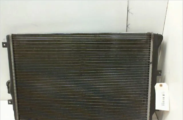 Radiateur VOLKSWAGEN PASSAT V 2.0 TDI 140ch occasion