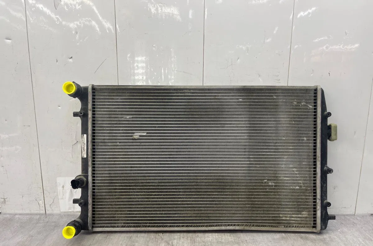 Radiateur VOLKSWAGEN POLO 4 PHASE 1 occasion