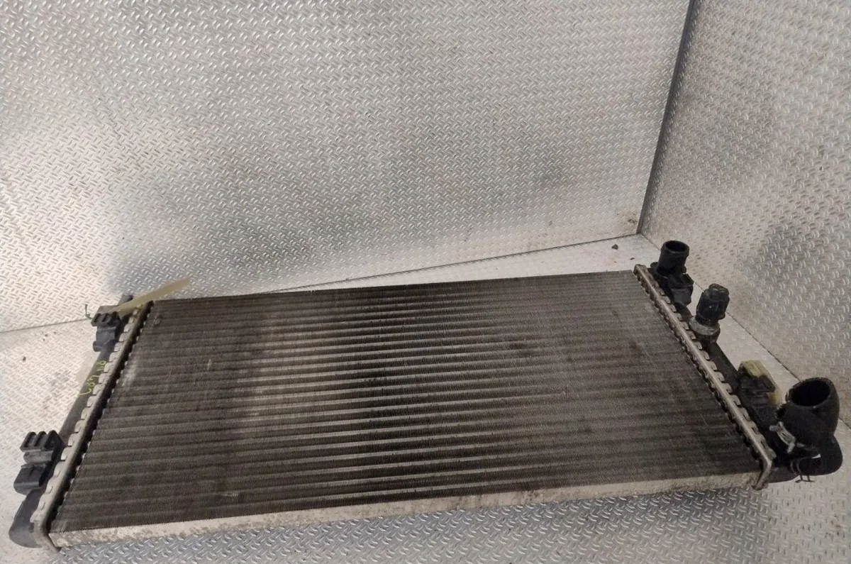 Radiateur VOLKSWAGEN POLO 5  POLO 5 PHASE 1 occasion
