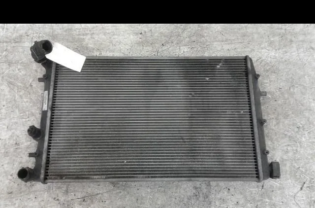 Radiateur Volkswagen POLO (9N_, 9A_) 1.4 tdi (2001-2005) 5 portes occasion