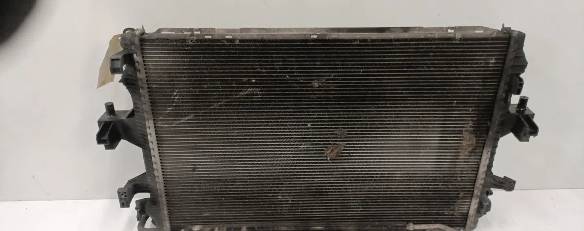 Radiateur Volkswagen TRANSPORTER V Camionnette (7HA, 7HH, 7EA, 7EH) 2.5 tdi (2003-2009) occasion