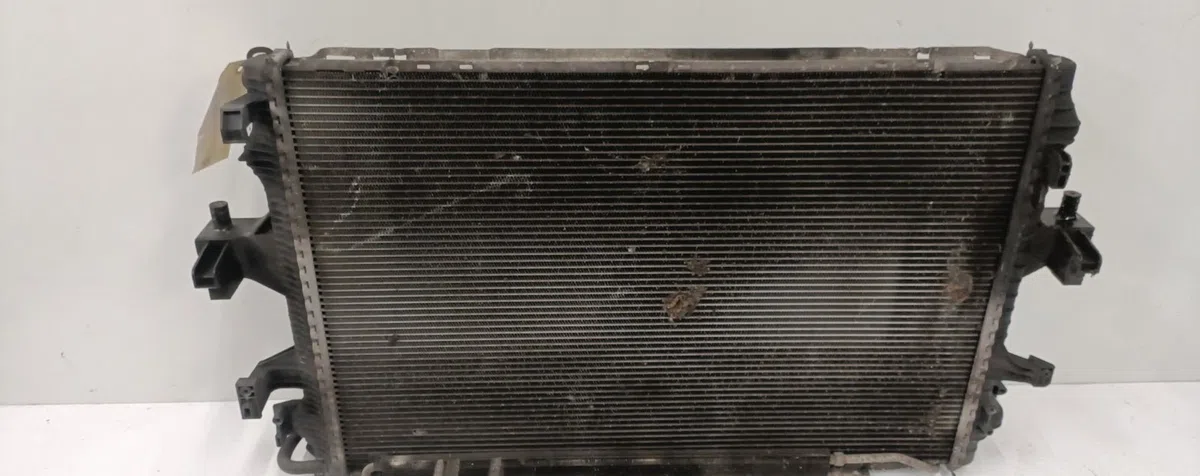 Radiateur Volkswagen TRANSPORTER V Camionnette (7HA, 7HH, 7EA, 7EH) 2.5 tdi (2003-2009) occasion